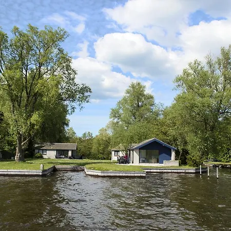 Amsterdam / Rien Den Broeke Village Loosdrecht