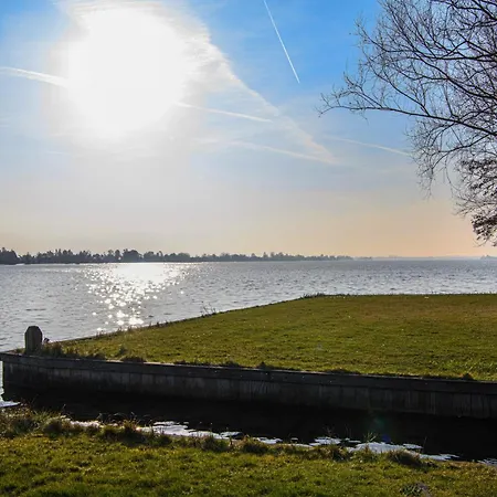 Amsterdam / Rien Den Broeke Village Holiday home
