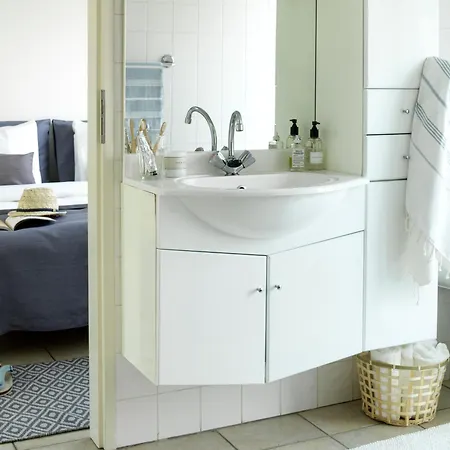 Amsterdam / Rien Den Broeke Village Loosdrecht