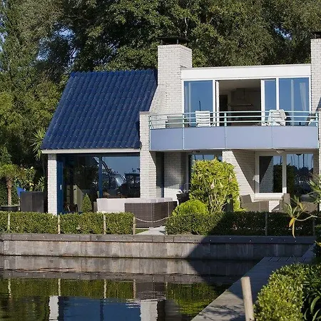 Amsterdam / Rien Den Broeke Village Holiday home *