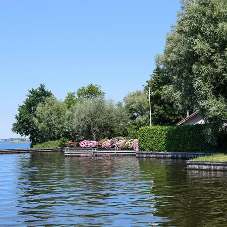 Amsterdam / Rien Den Broeke Village Дом отдыха