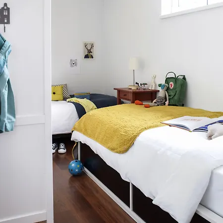 Amsterdam / Rien Den Broeke Village *