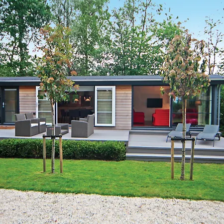 Amsterdam / Rien Den Broeke Village Дом отдыха *