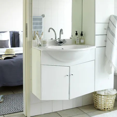 Amsterdam / Rien Den Broeke Village *