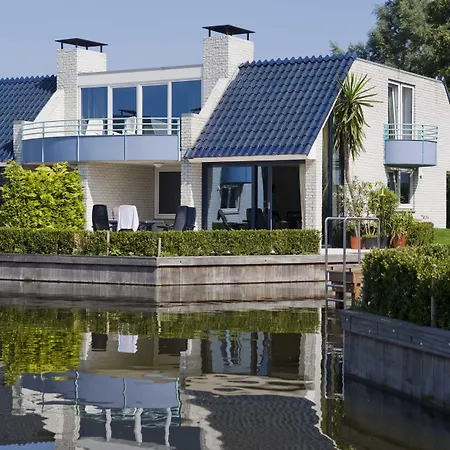 Vakantiehuis Amsterdam / Rien Den Broeke Village Loosdrecht