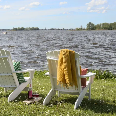 Amsterdam / Rien Den Broeke Village